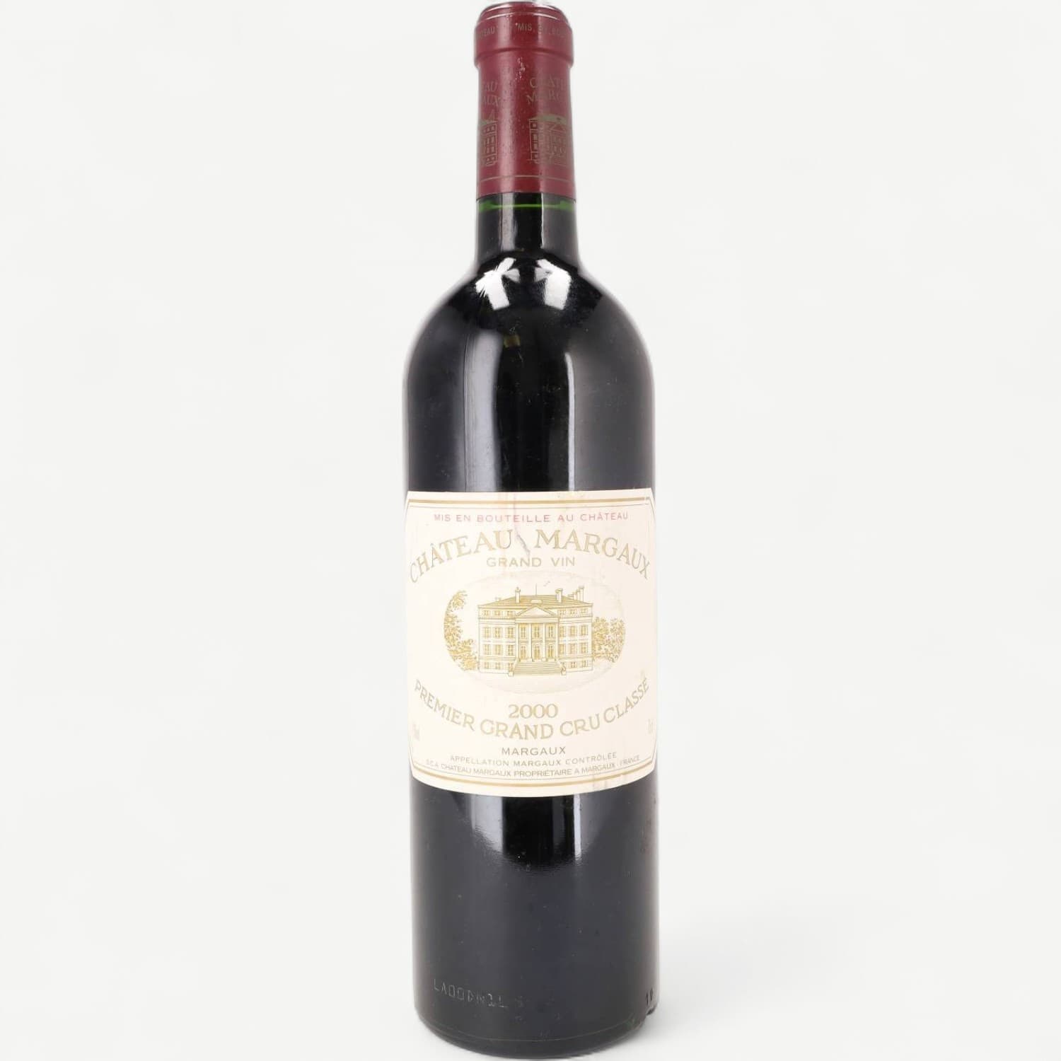 Une bouteille de Chateau Margaux 2000