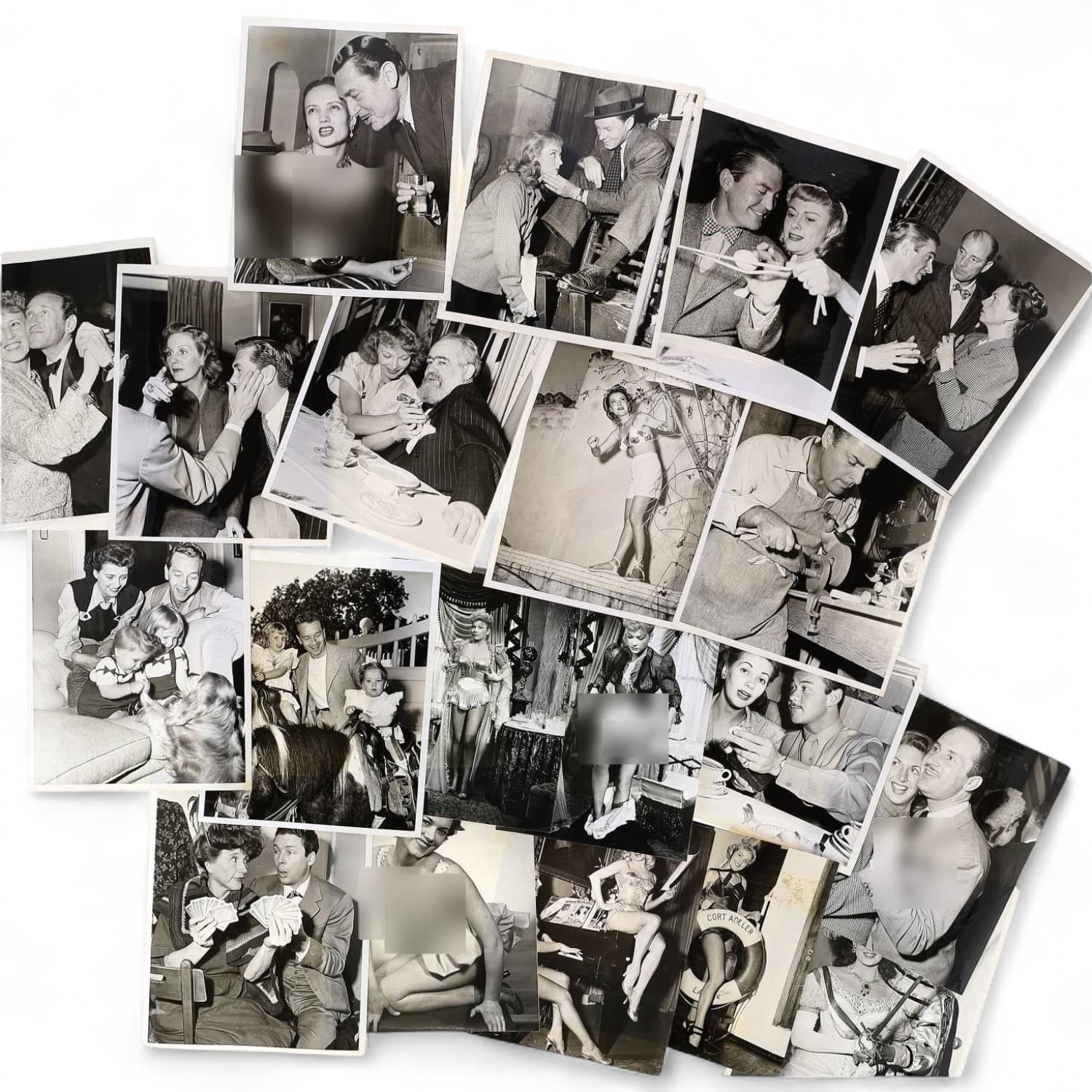 Cinéma, Hollywood, personnalités, actrices, acteurs et divers. Circa 1945-50’s. Ensemble d’une vingtaine de photographies, des tirages argentiques d’époque. Exemples de sujets : Anne Baxter, Paul Henreid, Bryan Donlevy, Virginia Bruce, Jimmie Ritz, Cobina Wright, Charles Korvin, Jeannette MacDonald, Audrey Totter, Constance Moore, etc. Sur plusieurs versos, annotations et/ou copyright. Photographe identifié : Nat DALLINGER. Formats entiers moyens environ de 21 x 16 cm à 25,5 x 21 cm. Divers états dont gondolements, déchirures et traces de manipulations.