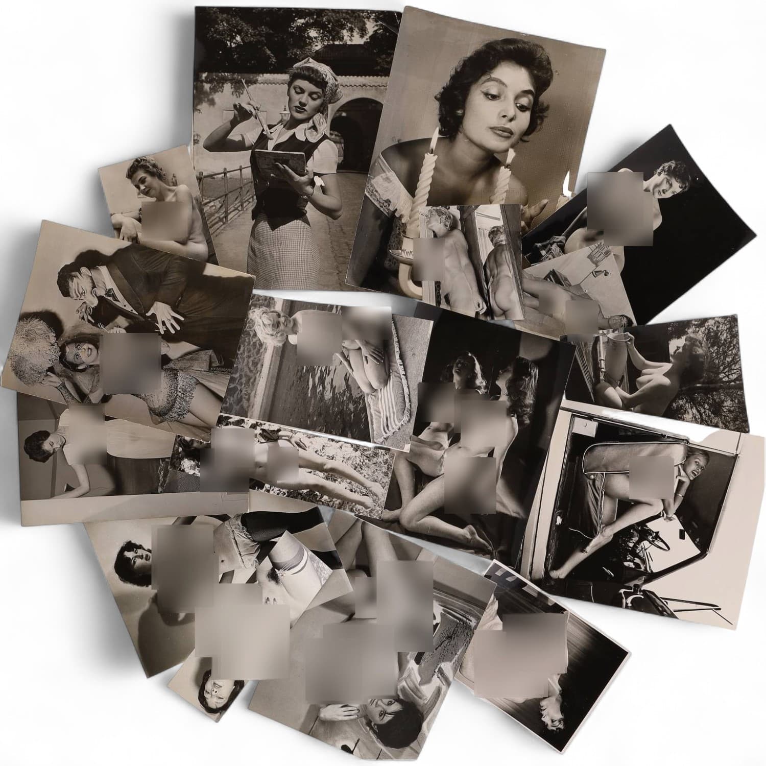 Erotica, étude de nu, photographies érotiques et divers. Circa 1950-70’s. Ensemble d’une quinzaine de tirages argentiques d’époque. Exemples de sujets : femmes nues, dénudées et divers. Sur certains versos, annotations et/ou copyright. Photographes identifiés : Stephen GLASS et G. BERNDORF. Divers états (dont plis, déchirures et traces) et formats moyens environ de 12 x 10,5 cm à 30 x 22,5 cm.