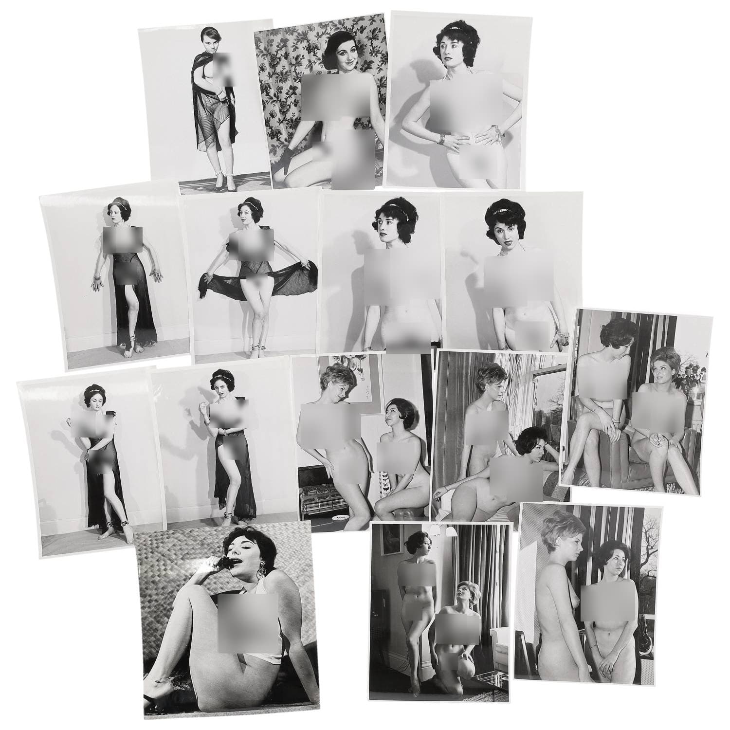 Erotica, étude de nu, photographies érotiques et divers. Circa 1950-70. Ensemble d’une quinzaine de tirages argentiques d’époque. Exemples de sujets : femmes nues, dénudées, Anne Dorte et autres. Sur certains versos, annotations et/ou copyright (exemple : G. Harrison Marks LTD). Divers états (dont gondolements et traces) et formats moyens environ de 21 x 15,5 cm à 22,5 x 20,5 cm.