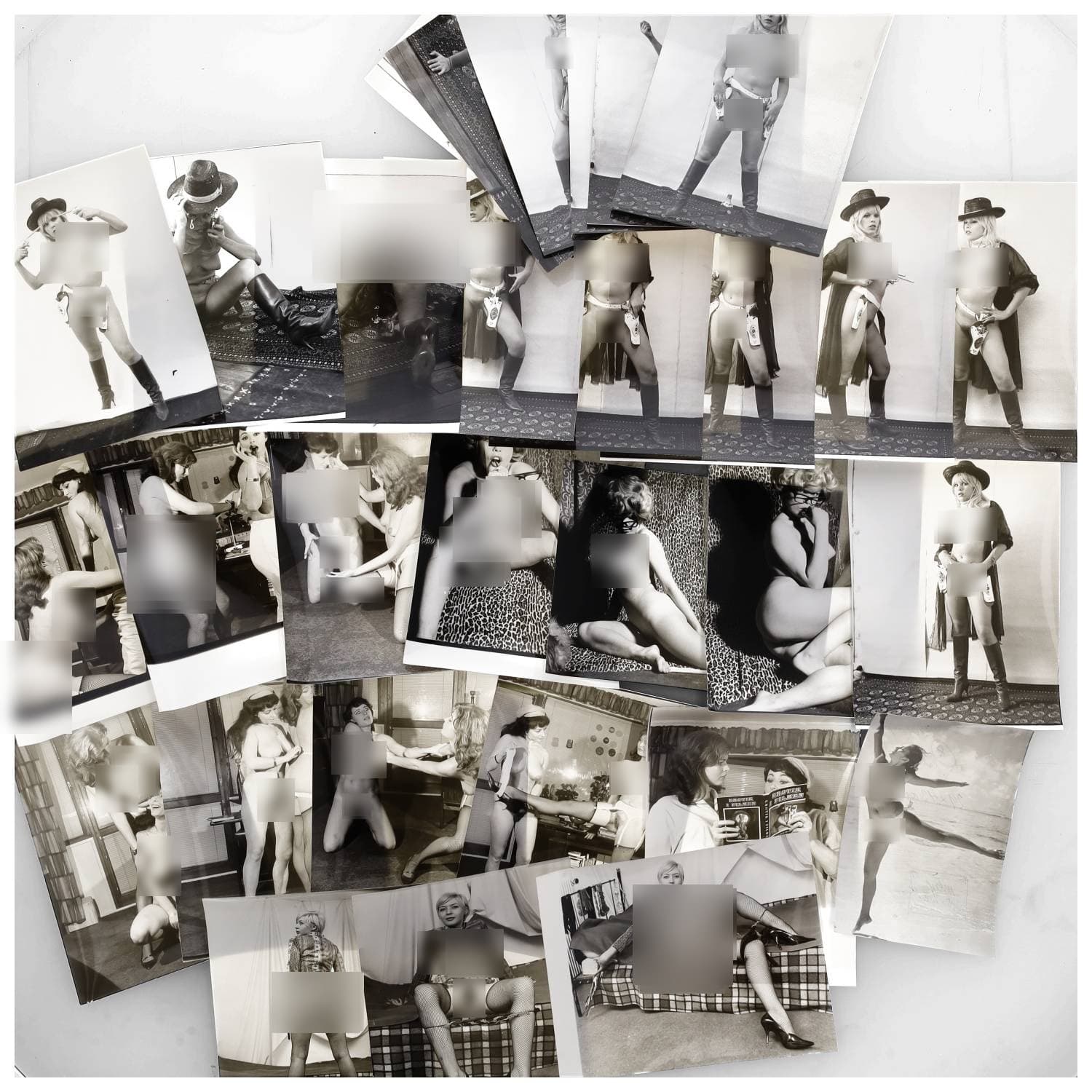 Erotica, étude de nu, photographies érotiques et divers. Circa 1950-70. Ensemble d’une trentaine de tirages argentiques principalement d’époque. Exemples de sujets : femmes nues, dénudées, sexe féminin, etc. Sur certains versos, annotations et/ou copyright (exemple : Georg MICHALKE). Divers états (dont gondolements, plis et traces) et formats entiers moyens environ de 20,5 x 14 cm à 24 x 18 cm.