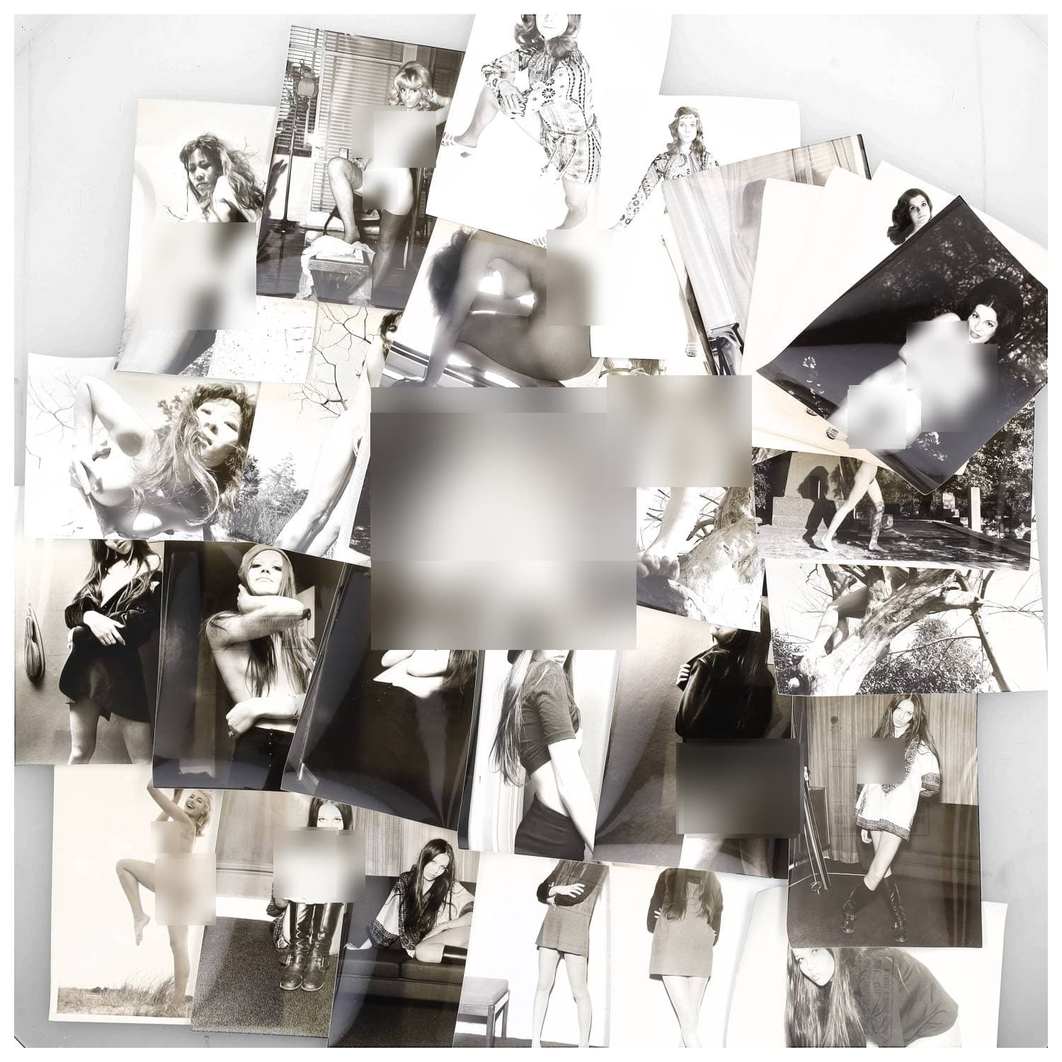 Erotica, étude de nu, photographies érotiques et divers. Circa 1950-60’s. Ensemble d’une trentaine de tirages argentiques principalement d’époque. Exemples de sujets : femmes nues, dénudées, sexes féminins, etc. Sur certains versos, annotations et/ou copyright (exemple : Alain ARMEZ ou encore Studio UPMARK). Divers états (dont gondolements, plis, déchirures et traces) et formats entiers moyens environ de 24 x 18 cm à 25 x 20,5 cm.
