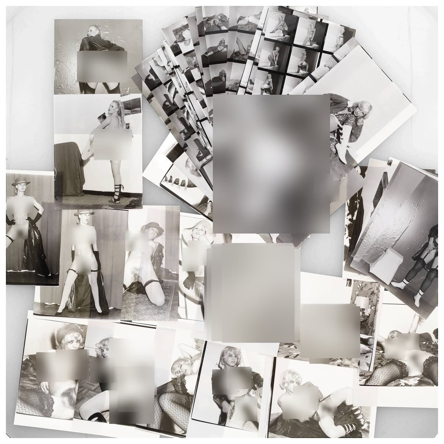 Erotica, étude de nu, photographies érotiques et divers. Circa 1950-60. Ensemble d’une trentaine de tirages argentiques. Exemples de sujets : femme nue, dénudée, sexe féminin, fessier, poitrine, etc. Sur certains versos, annotations. Divers états (dont gondolements, plis et traces) et formats entiers moyens environ 24 x 18 cm. Sont joints des tirages de types planches-contact.