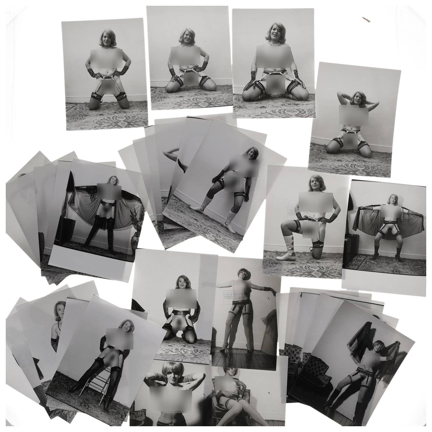 Erotica, étude de nu, photographies érotiques et divers. Circa 1950-60’s. Ensemble d’une trentaine de tirages argentiques. Exemples de sujets : femmes nues, dénudées, sexe féminin, fessier, poitrine, ‘Scandinaves’, etc. Sur certains versos, annotations. Divers états (dont gondolements, plis et traces) et formats entiers moyens environ 24 x 18 cm.