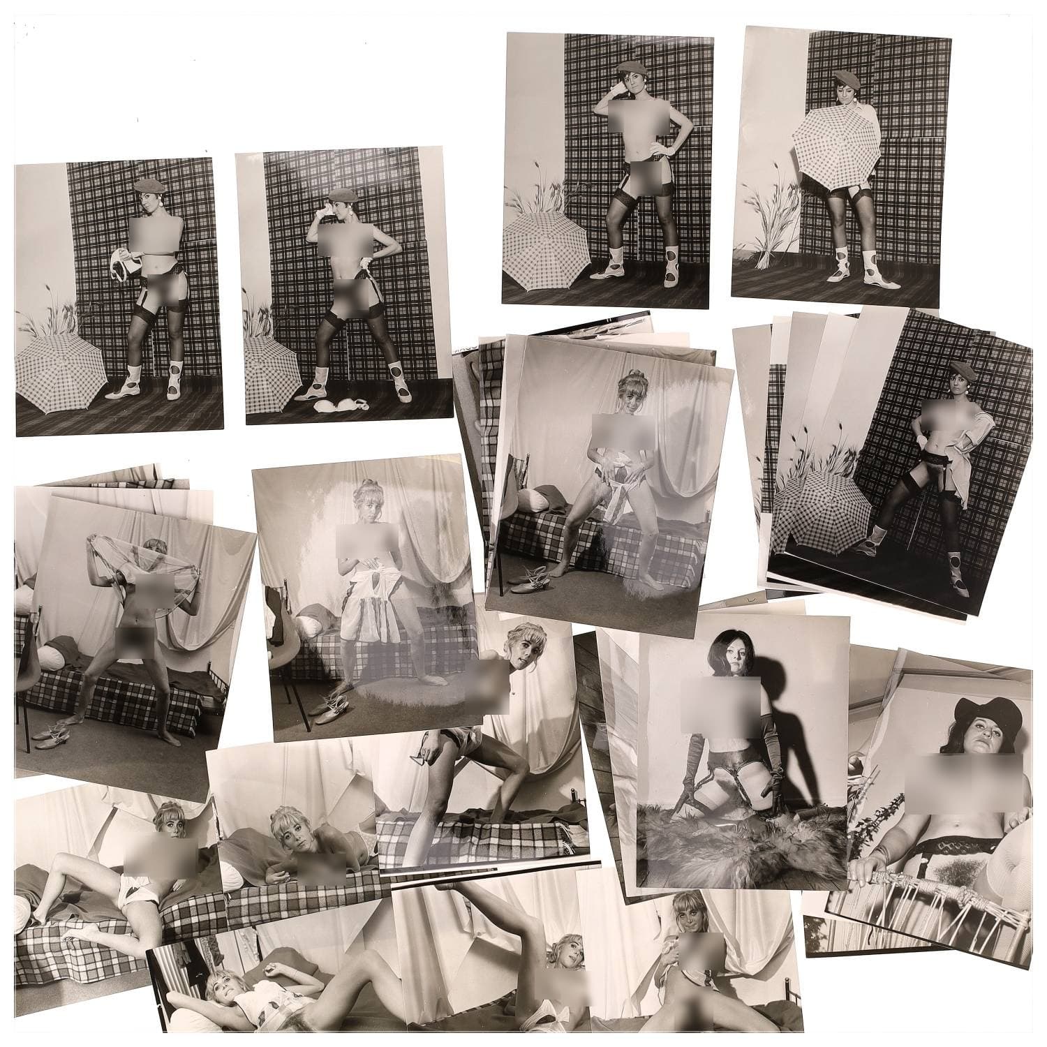 Erotica, étude de nu, photographies érotiques et divers. Circa 1950-60’s. Ensemble d’une trentaine de tirages argentiques. Exemples de sujets : femmes nues, dénudées, sexe féminin, fessier, poitrine, ‘Scandinaves’, etc. Sur certains versos, annotations. Divers états (dont gondolements, plis et traces) et formats entiers moyens environ 24 x 18 cm.