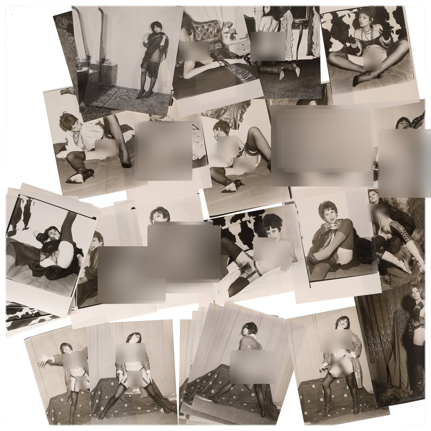 Erotica, étude de nu, photographies érotiques et divers. Circa 1950-60’s. Ensemble d’une trentaine de tirages argentiques. Exemples de sujets : femmes nues, dénudées, sexe féminin, fessier, poitrine, ‘Scandinaves’, etc. Sur certains versos, annotations. Divers états (dont gondolements, plis et traces) et formats entiers moyens environ 24 x 18 cm.