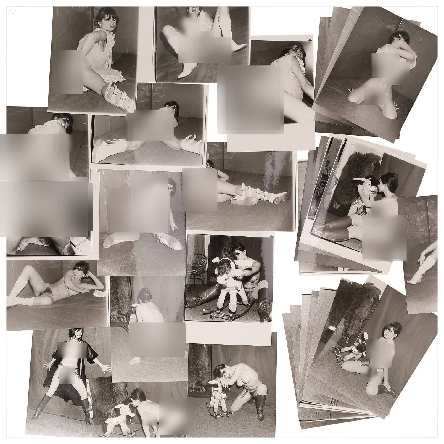 Erotica, étude de nu, photographies érotiques et divers. Circa 1950-60’s. Ensemble d’une trentaine de tirages argentiques. Exemples de sujets : femmes nues, dénudées, sexe féminin, fessier, poitrine, ‘Scandinaves’, etc. Sur certains versos, annotations. Divers états (dont gondolements, plis et traces) et formats entiers moyens environ 24 x 18 cm.