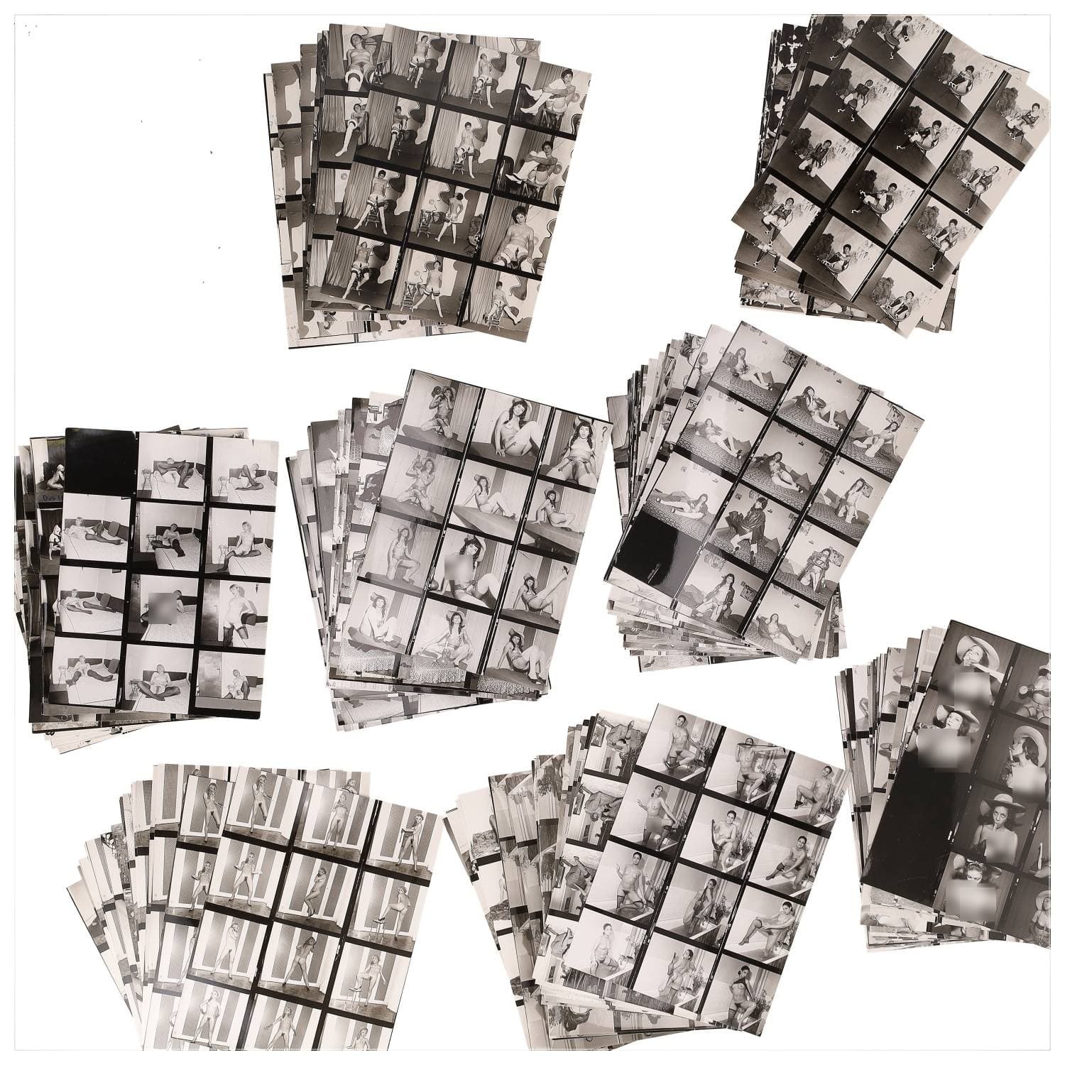 Erotica, étude de nu, photographies érotiques et divers. Circa 1950-70. Ensemble d’une centaine de tirages argentiques : des planches-contact. Exemples de sujets : femmes nues, dénudées, sexe féminin, fessier, poitrine, ‘Scandinaves’, etc. Sur certains versos et/ou rectos, annotations. Divers états (dont gondolements, plis et traces) et formats entiers moyens environ 24 x 18 cm.
