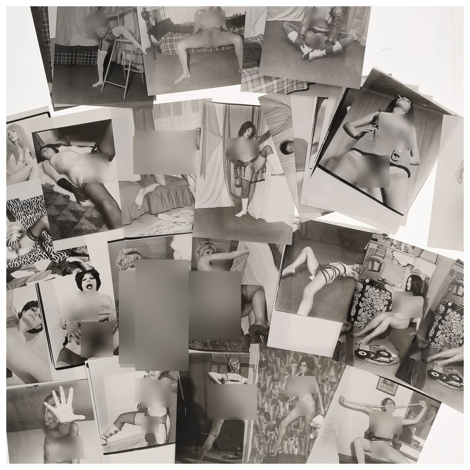 Erotica, étude de nu, photographies érotiques et divers. Circa 1950-70’s. Ensemble d’une trentaine de tirages argentiques. Exemples de sujets : femmes nues, dénudées, sexe féminin, fessier, poitrine, ‘Scandinaves’, etc. Sur certains versos, annotations. Divers états (dont gondolements, plis et traces) et formats entiers moyens environ 24 x 18 cm.