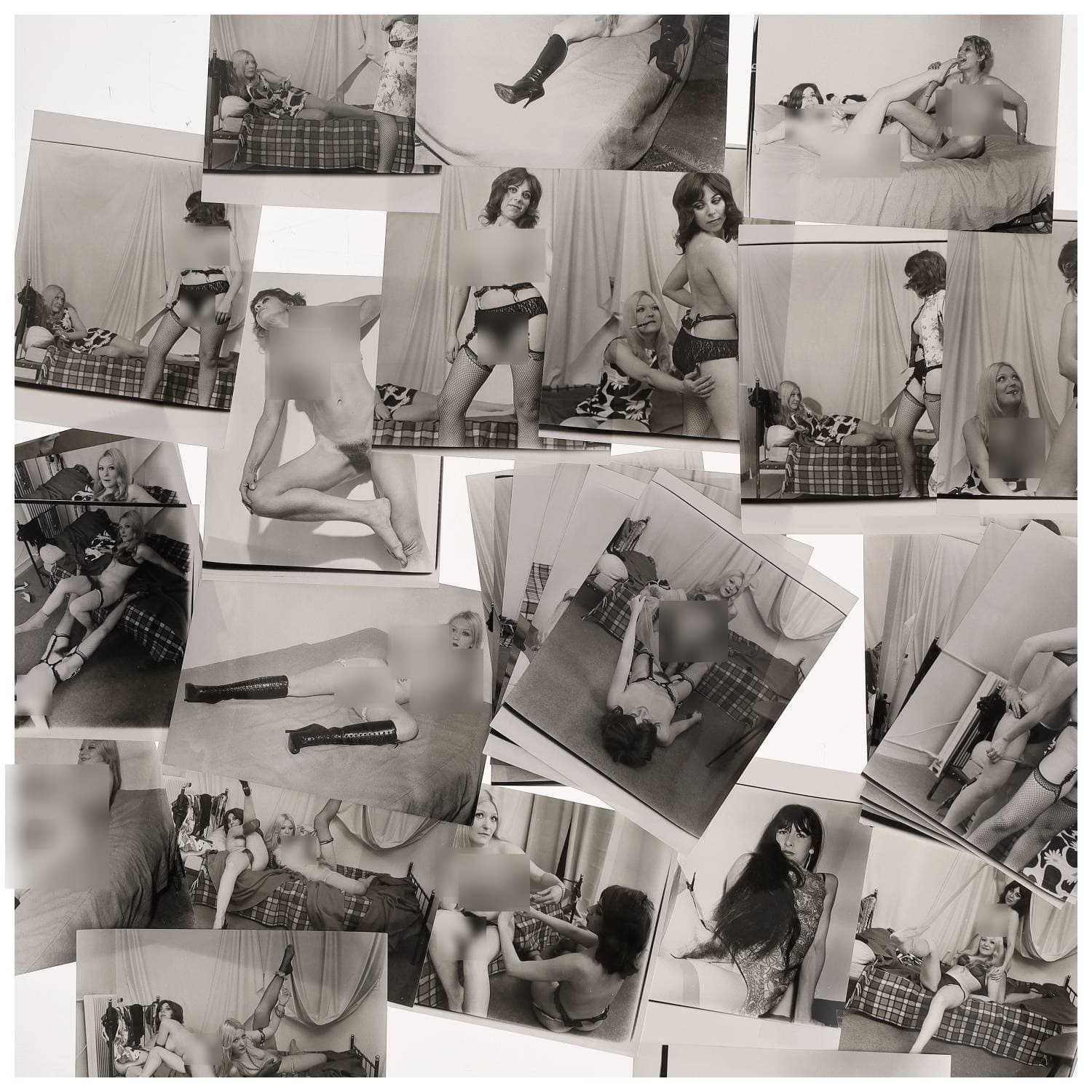 Erotica, étude de nu, photographies érotiques et divers. Circa 1950-70’s. Ensemble d’une trentaine de tirages argentiques. Exemples de sujets : femmes nues, dénudées, sexe féminin, fessier, poitrine, ‘Scandinaves’, etc. Sur certains versos, annotations. Divers états (dont gondolements, plis et traces) et formats entiers moyens environ 24 x 18 cm.