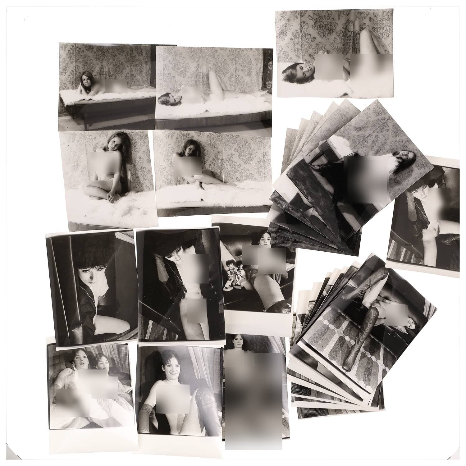 Erotica, étude de nu, photographies érotiques, pornographiques et divers. Circa 1950-70’s. Ensemble d’une trentaine de tirages argentiques. Exemples de sujets : femmes nues, dénudées, sexe féminin, fessier, poitrine, etc. Sur certains versos, annotations. Divers états (dont gondolements ou encore traces) et formats entiers moyens environ 24 x 18 cm.