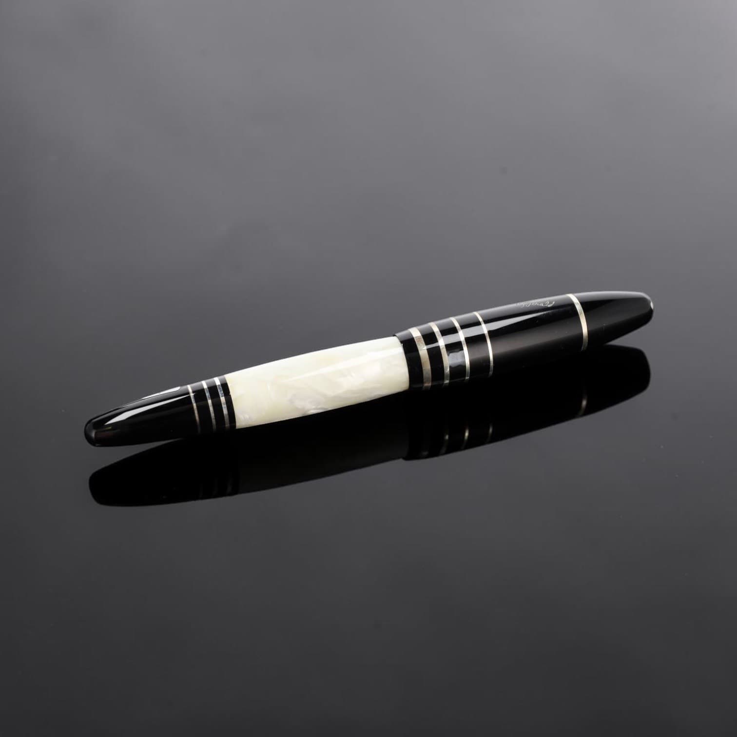 MONTBLANC, Stylo plume Writers Edition