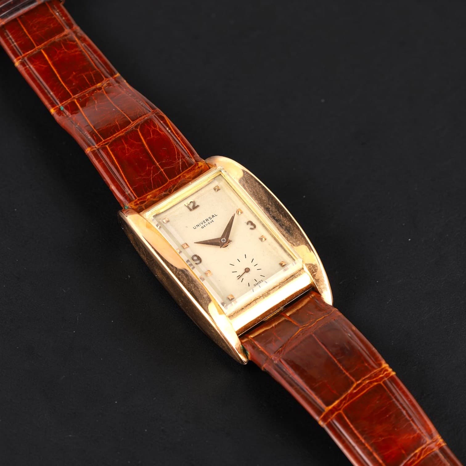 Montre bracelet de forme en or 18K