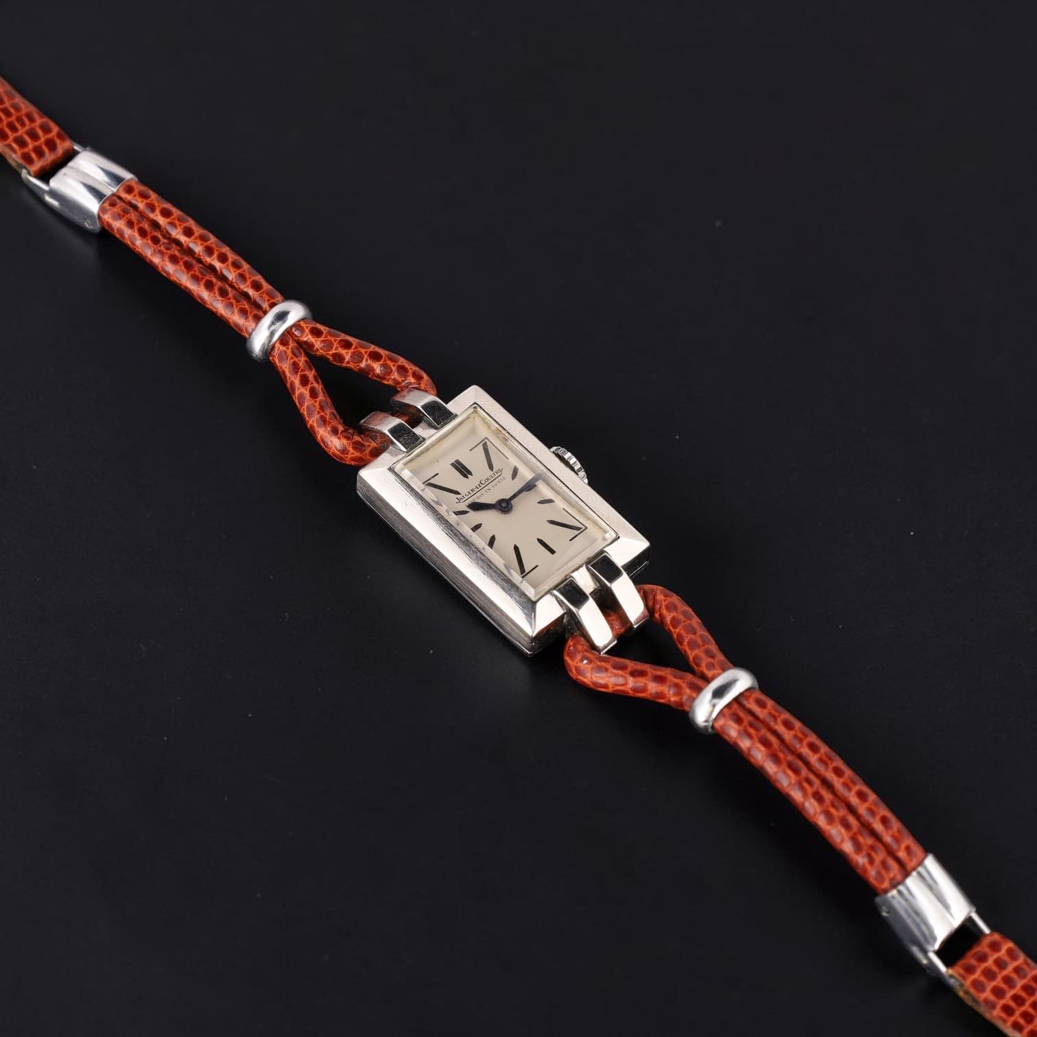 Montre bracelet de forme en acier
