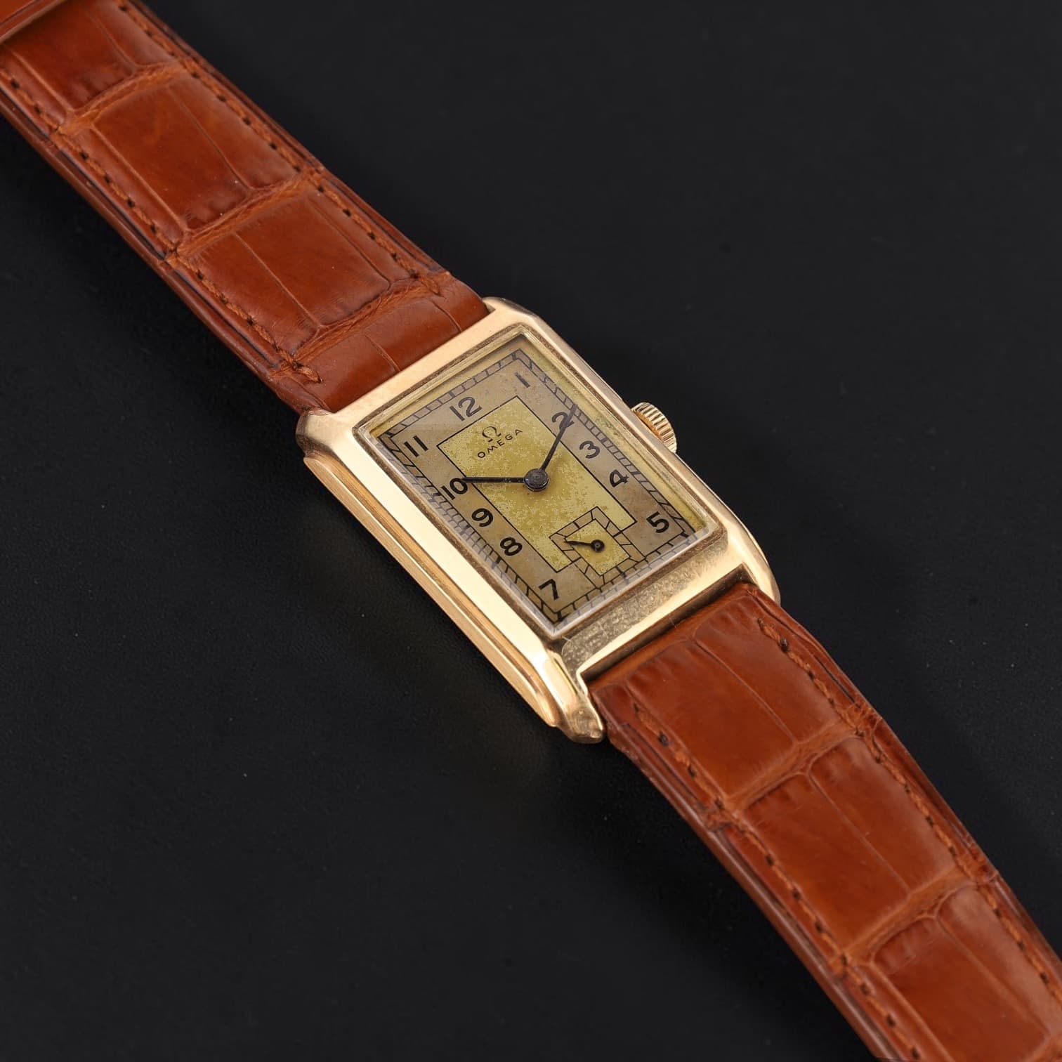 Montre bracelet de forme en or 14K