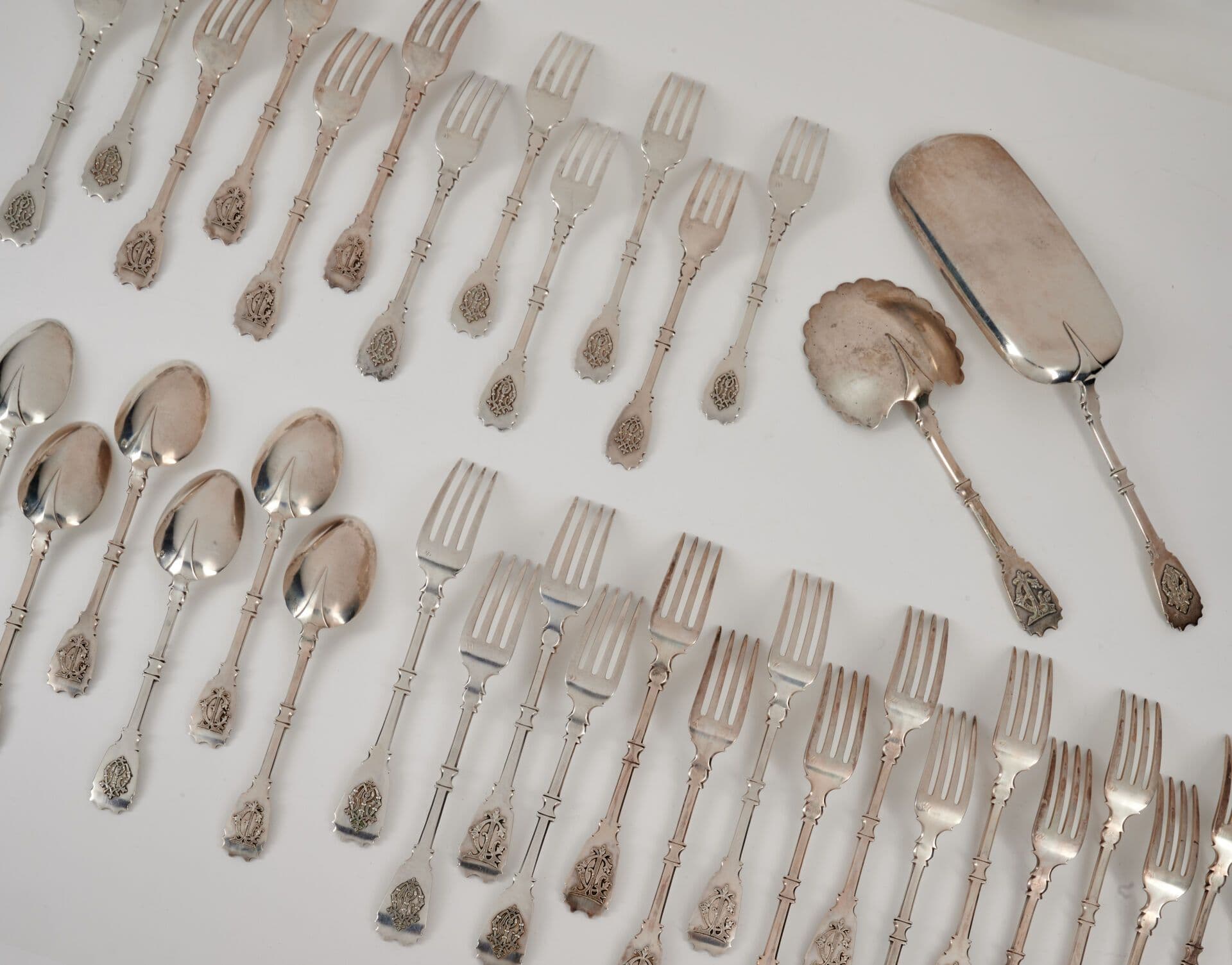 Partie de ménagère argent