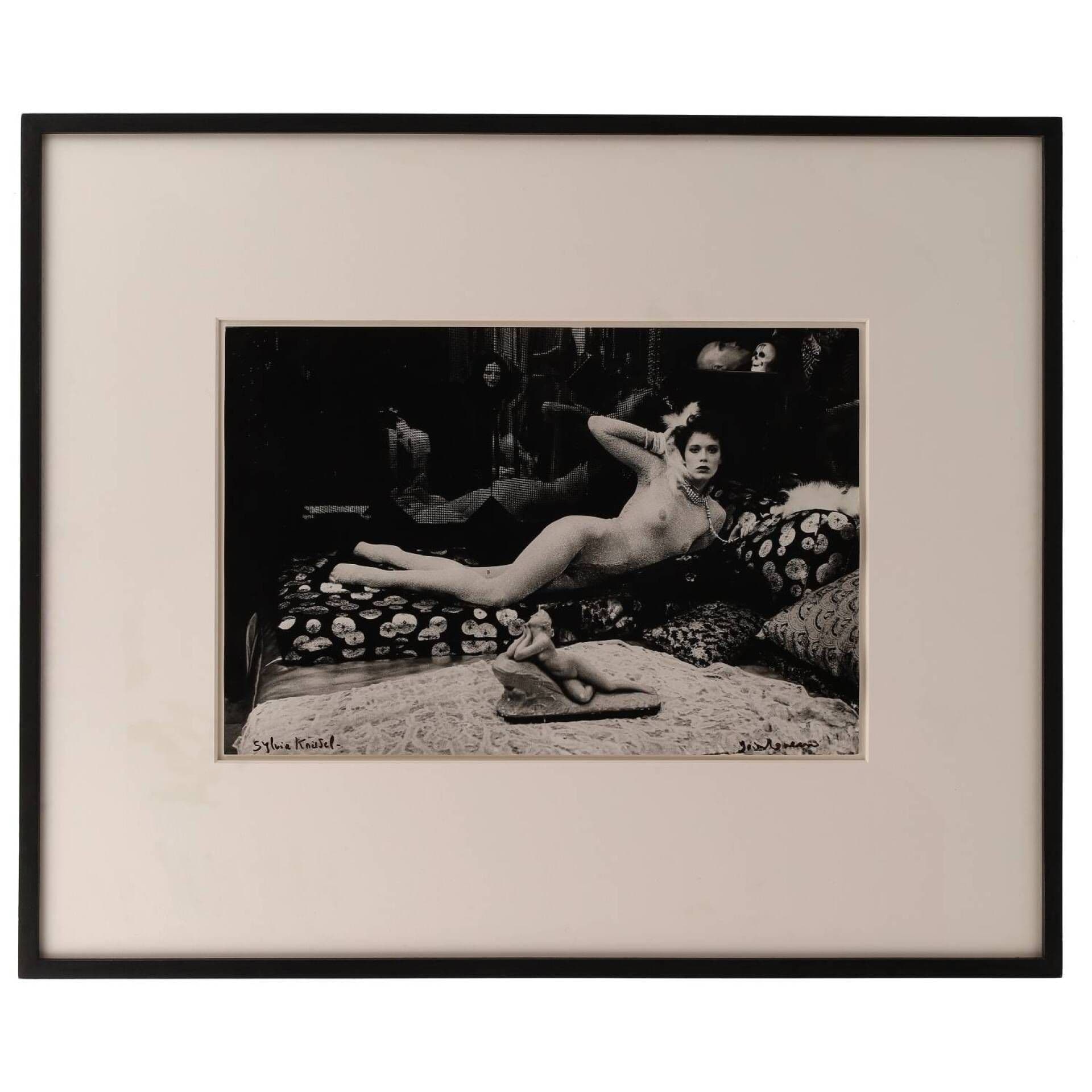 Irina IONESCO (1930-2022). Sylvie Kristel (femme nue allongée).